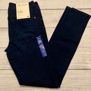 Bullhead Low Rise Skinny Ultra Stretch Skinny Jeans - New !